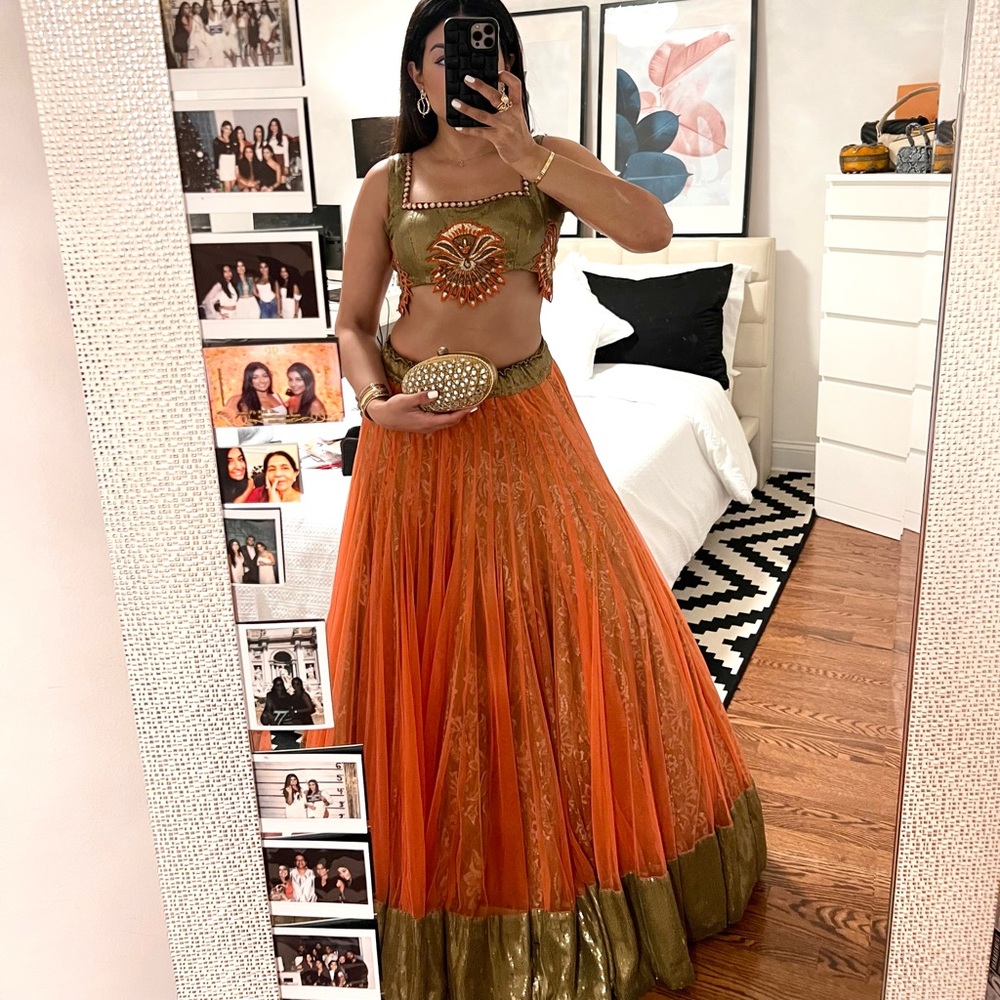 4-piece stunning orange lehnga/ghagra-choli